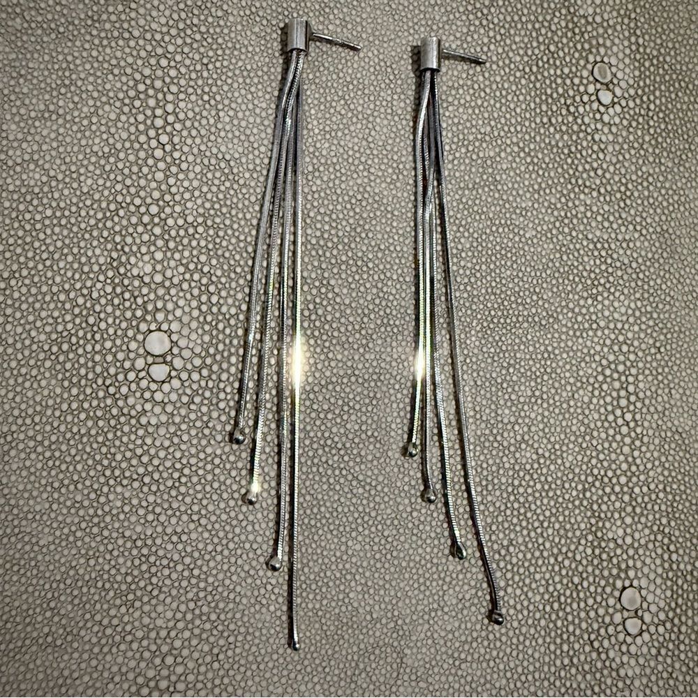 LONG SILVER THREAD EARRINGS – MODERN 4” DANGLE DESIGN FOR WOMEN